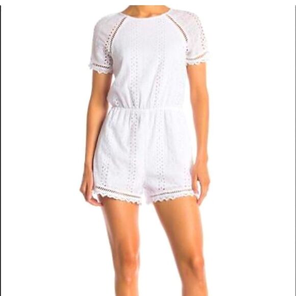 J.O.A White Eyelet Lace Backless Shortsleeved Cotton One Piece Romper Sz M - Picture 1 of 8